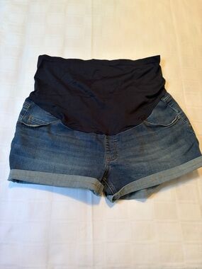 Time and Tru Denim Maternity Shorts with Navy Belly Panel